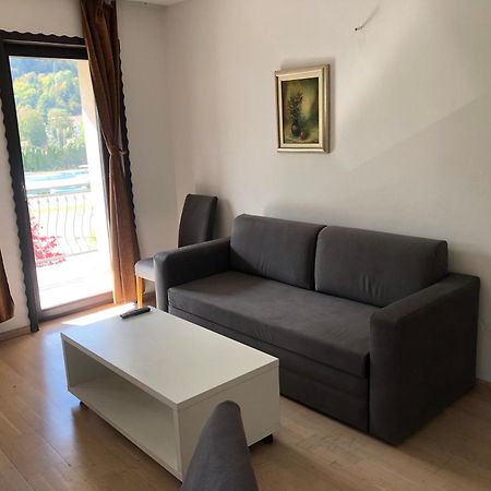 Green Oaza Apartment Фойніца Екстер'єр фото