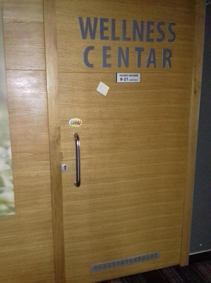 Green Oaza Apartment Фойніца Екстер'єр фото