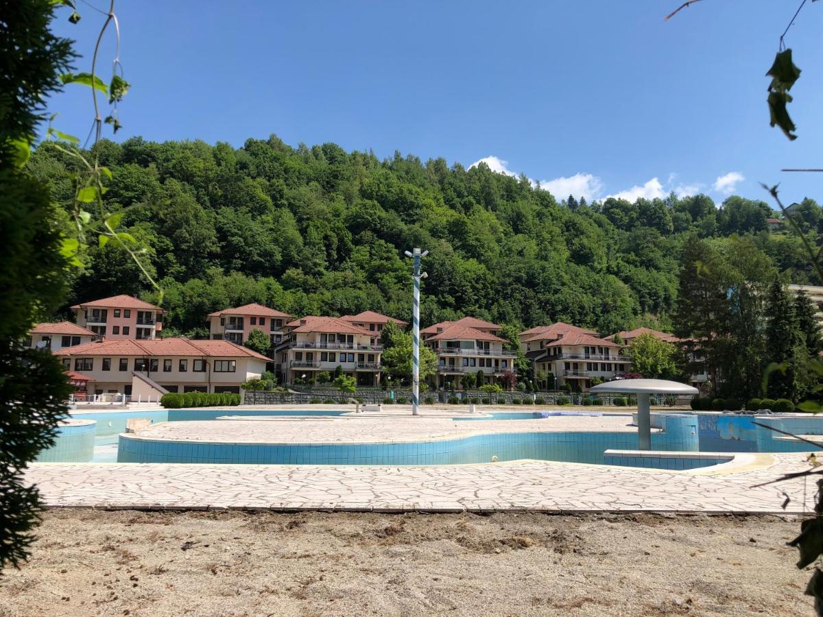 Green Oaza Apartment Фойніца Екстер'єр фото