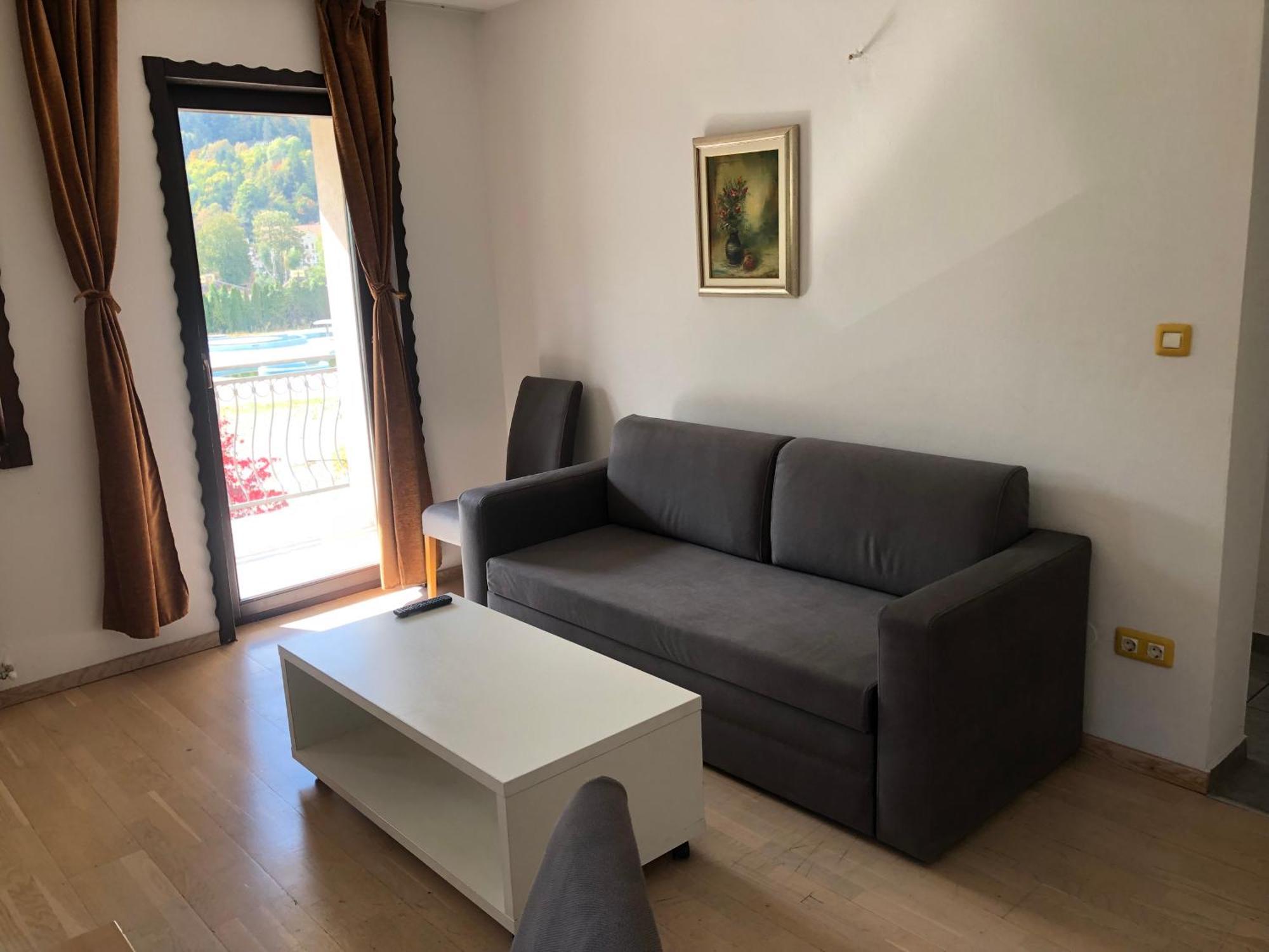 Green Oaza Apartment Фойніца Екстер'єр фото