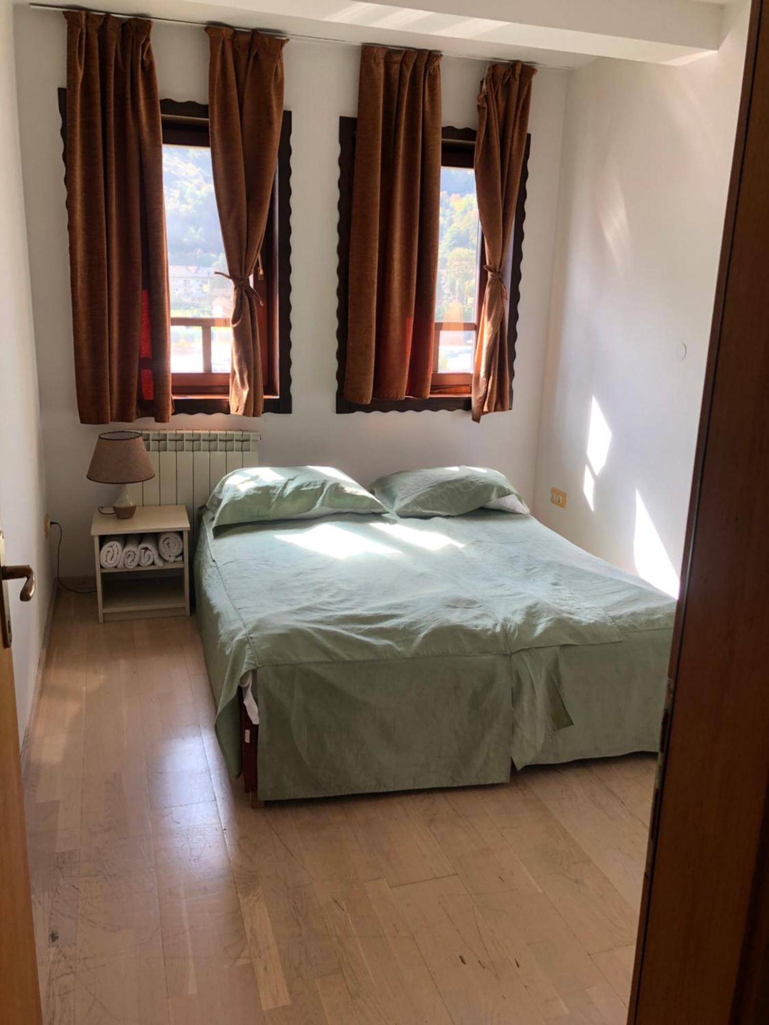 Green Oaza Apartment Фойніца Екстер'єр фото